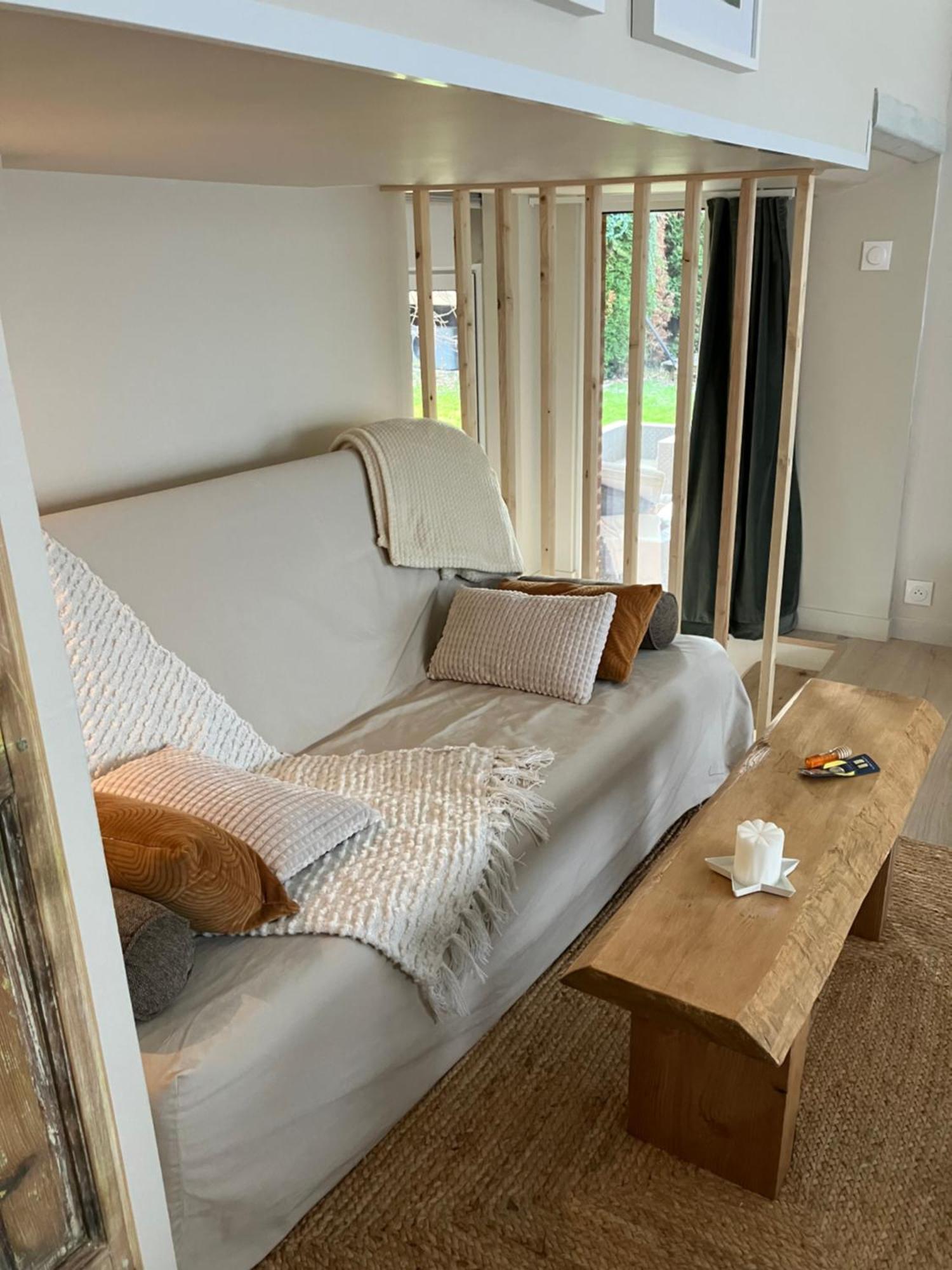 La Canopee Lecelles Luaran gambar